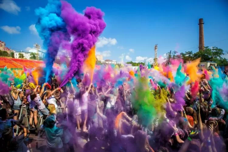 Фестиваль красок Happy Color Fest 2019 в Барнауле: программа