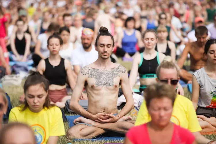 Фестиваль День йоги в России